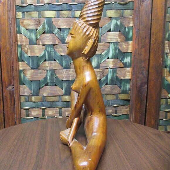 Wooden Statue Meditating Woman - Picture 3 of 9